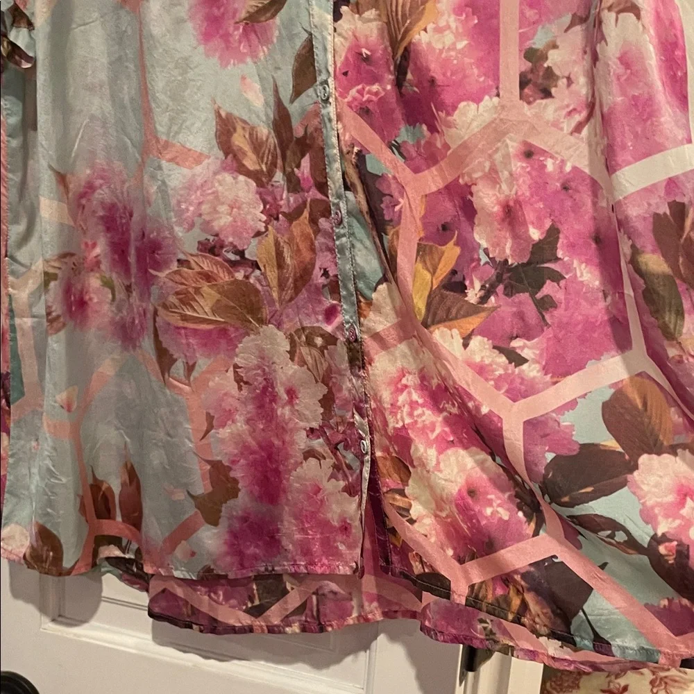 Johnny Was Pastel Floral Blouse - Picture 5 of 6